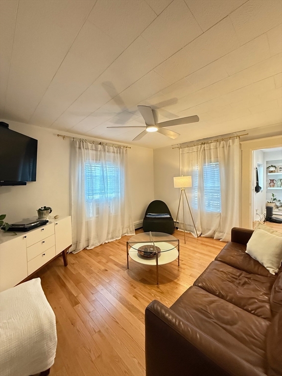 34 Everett Ave, East Somerville