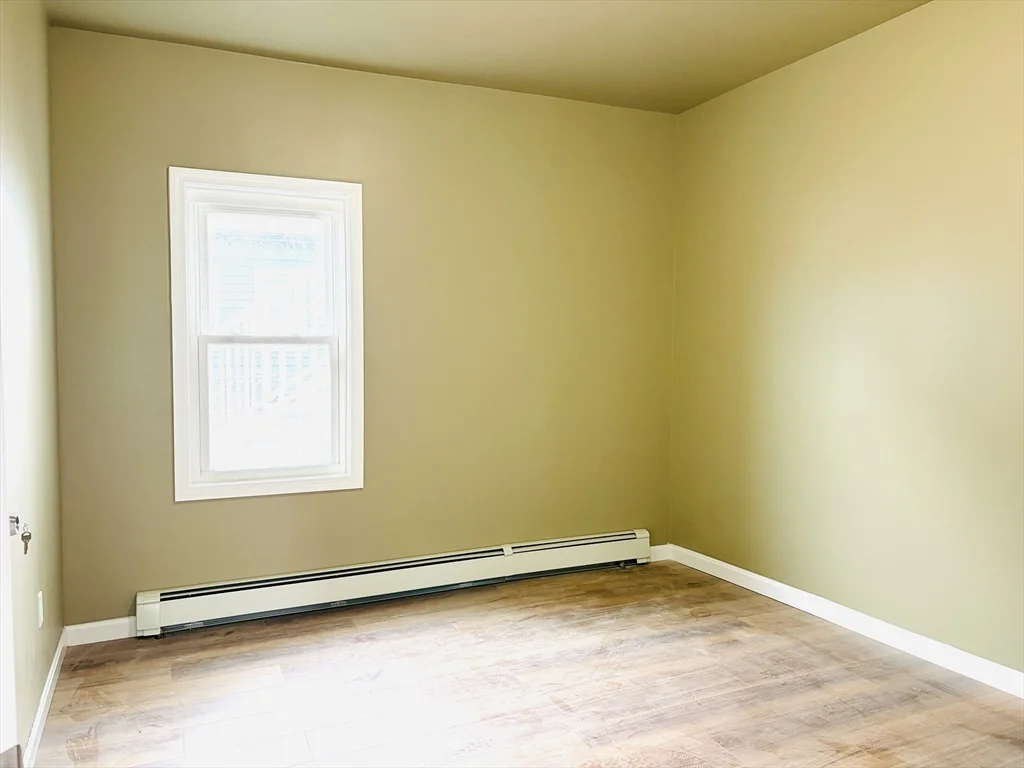579 Bay St, Taunton