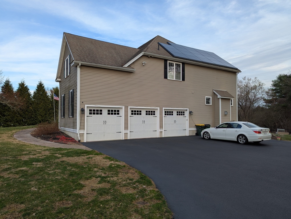 19 Plain St, Franklin