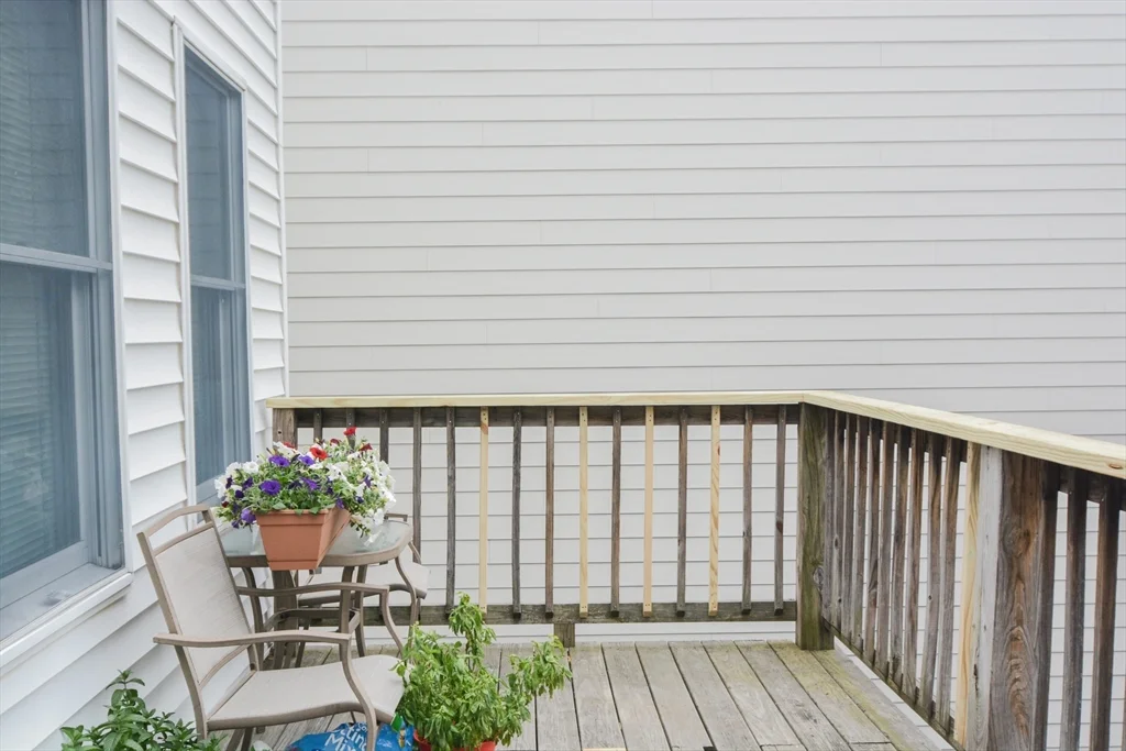 193 W 8th St, South Boston