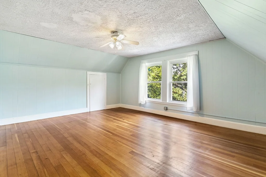 16 Edwin St, Brookline