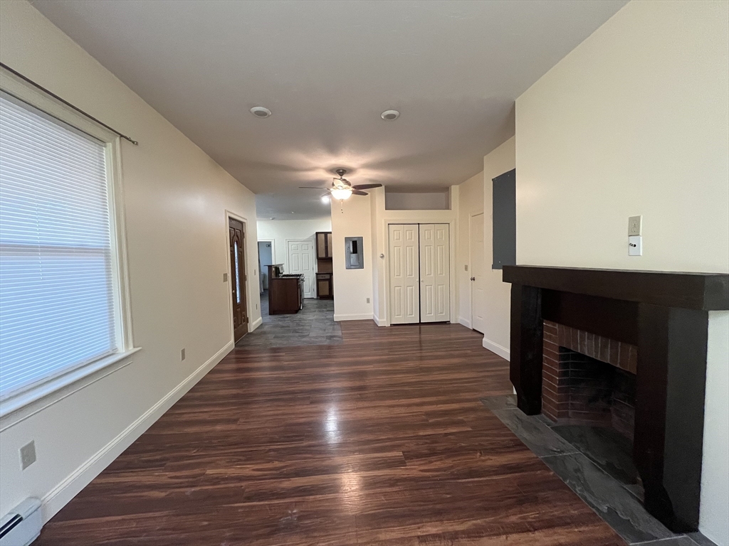 8 Mechanic St, Attleboro