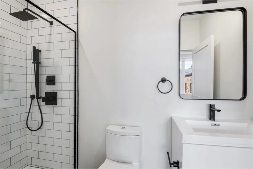 217-221 Essex St, Salem