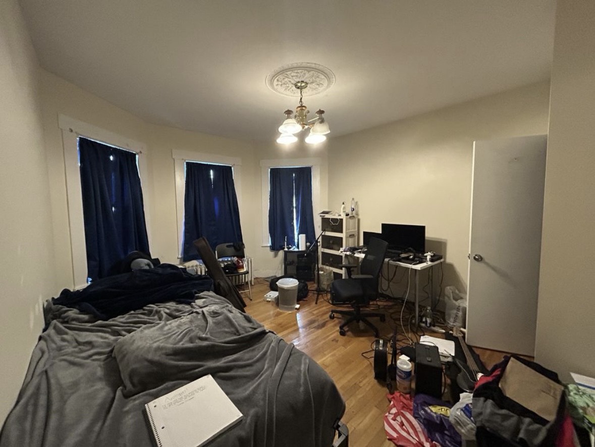 110 Murdock St, Oak Square