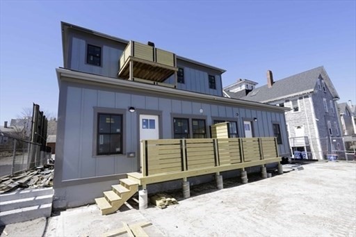 1504 Purchase, Center