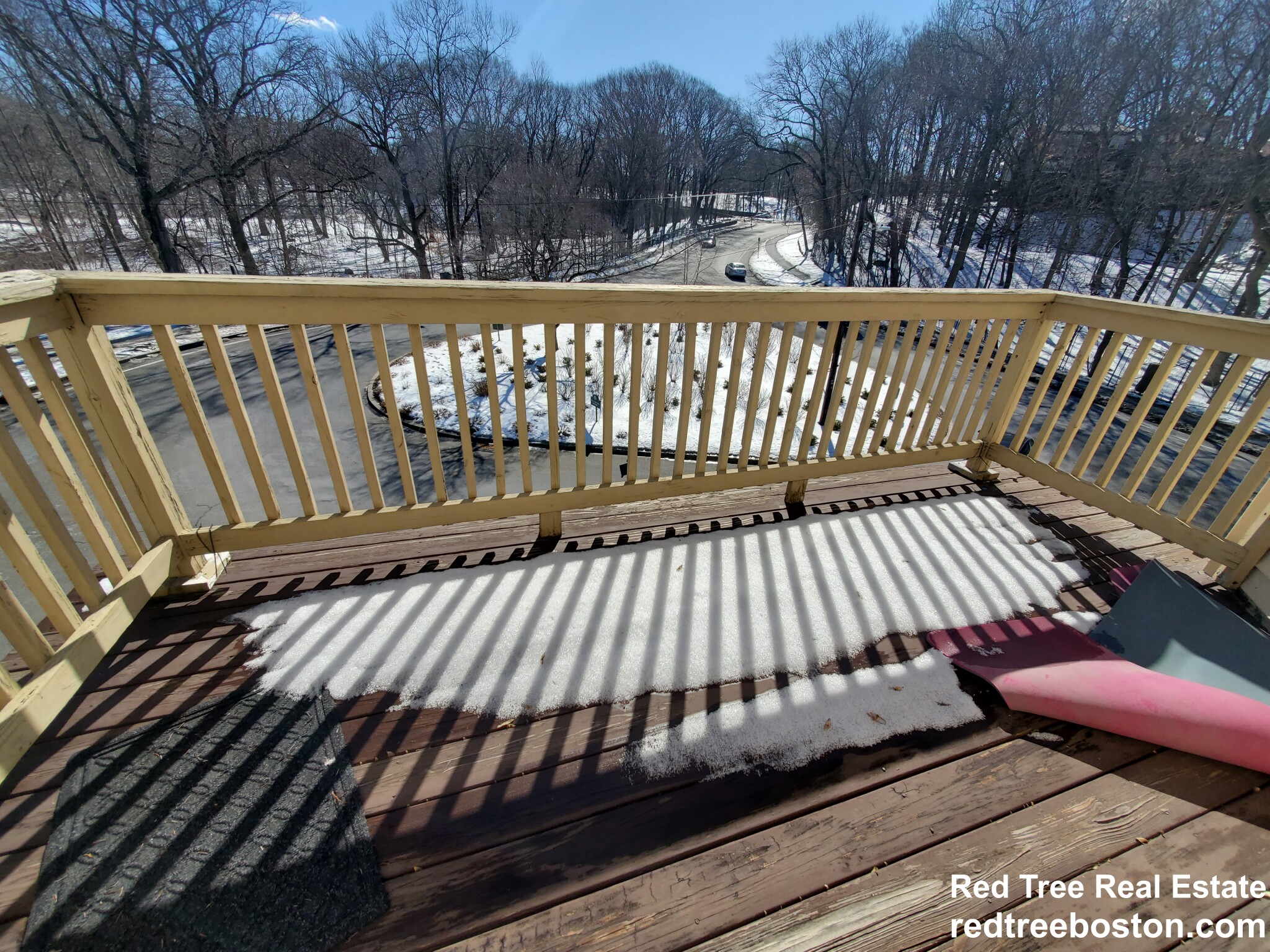 385 Pond Ave, Brookline