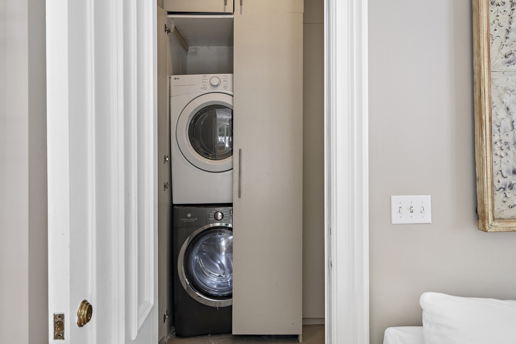 247 Kent St, Brookline