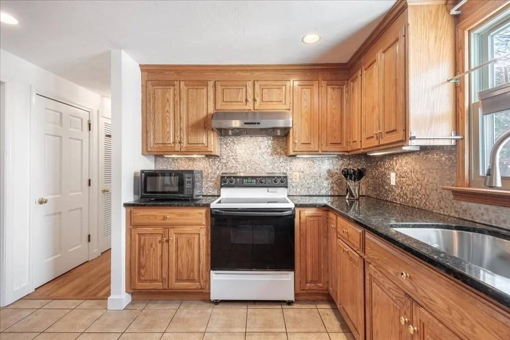 11 Gay St, Needham