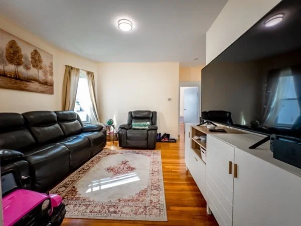 18 Egleston, Jamaica Plain