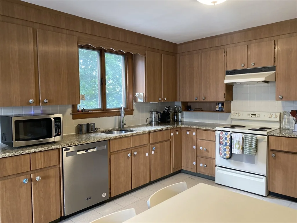 809 Central Ave, Needham