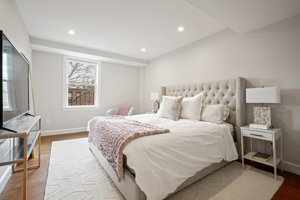 403 Marlborough St, Back Bay