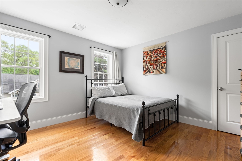 74 Bald Eagle Rd, Weymouth