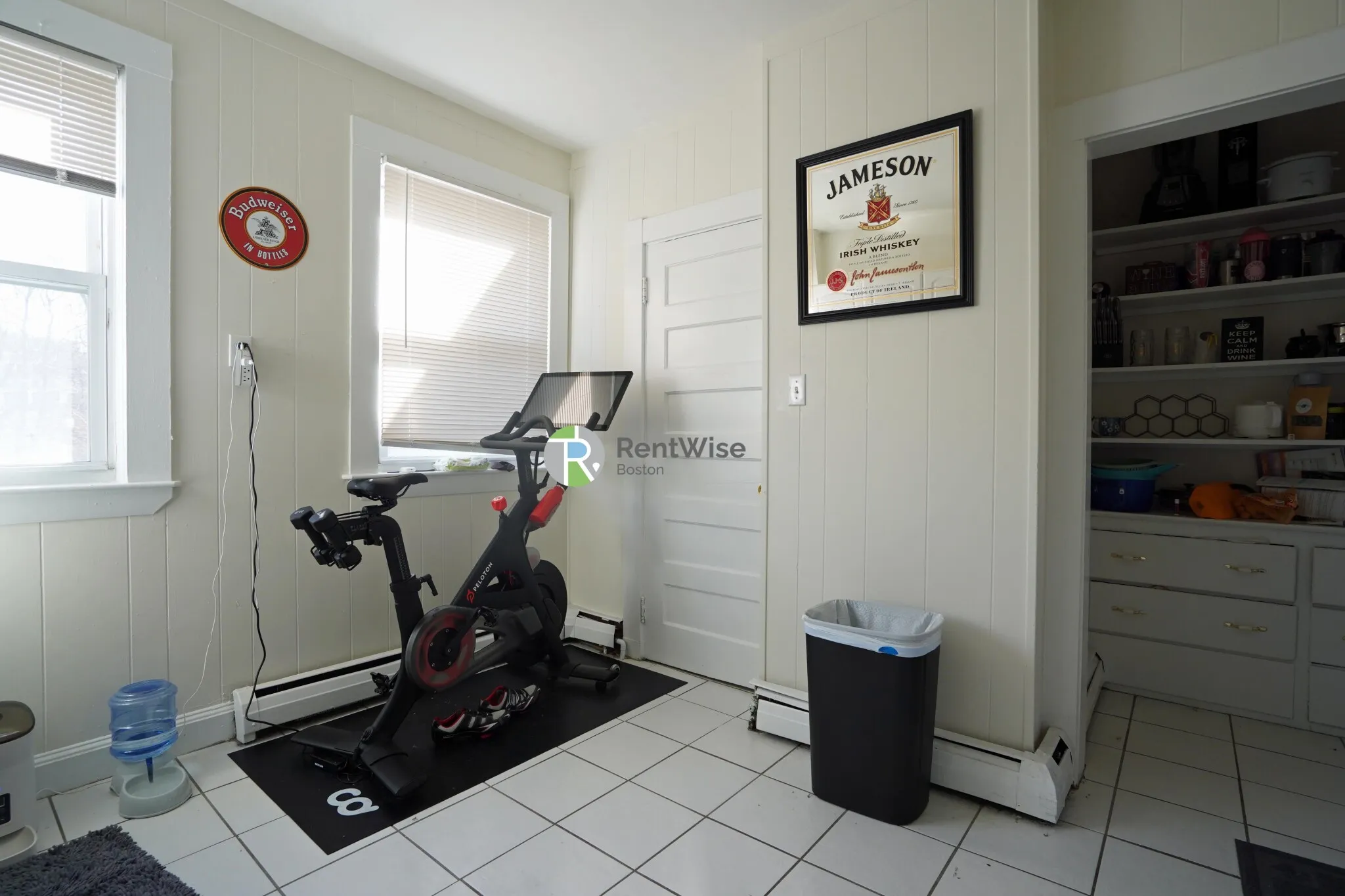 5 Ashford Ct, Allston