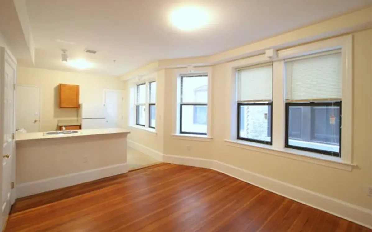 881 Massachusetts Ave, Central Square