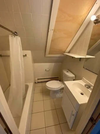 17 Harding Ave, Waltham