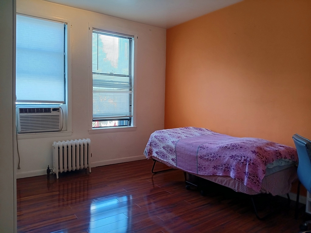 4 Commonwealth Ct, Brighton