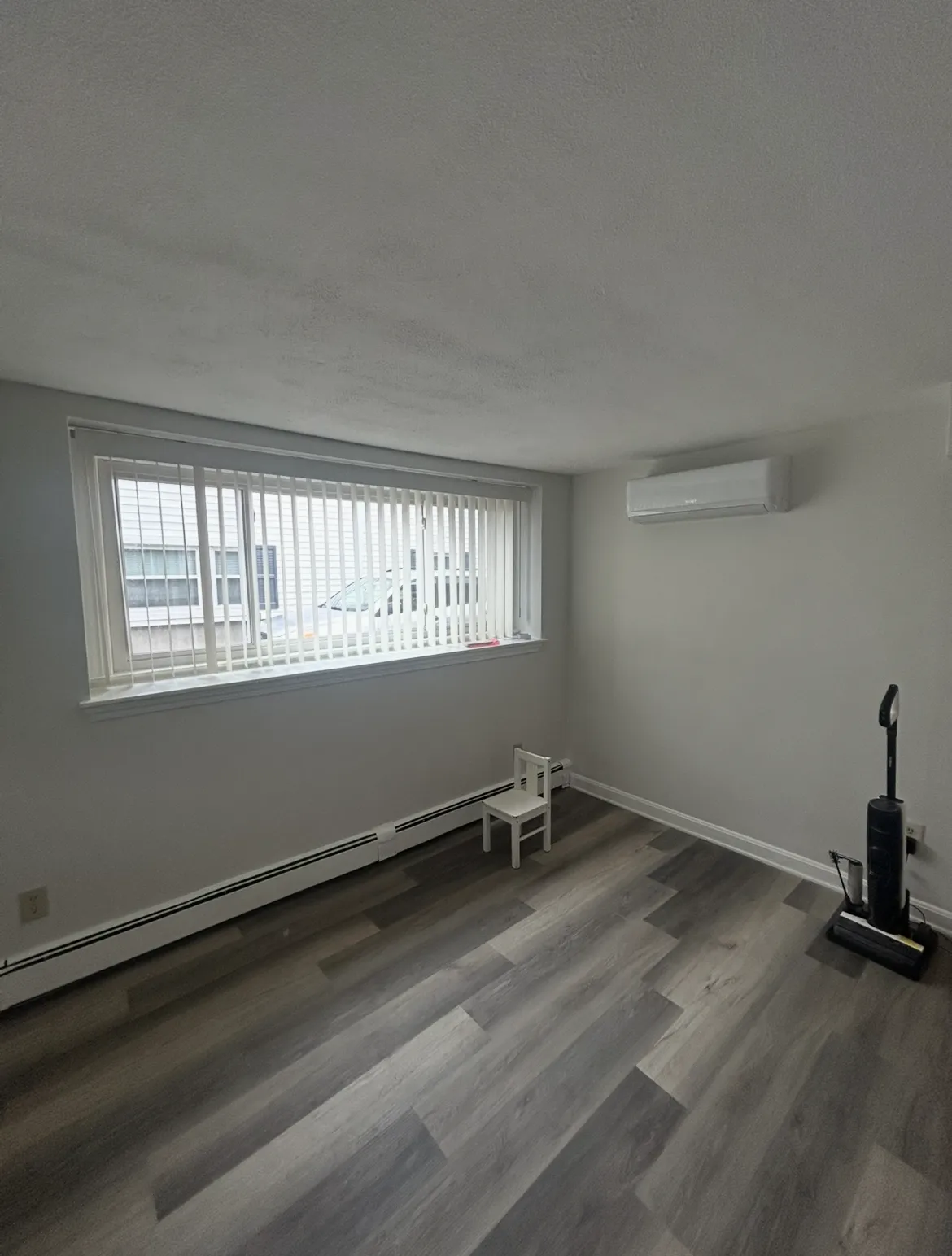 21 Weymouth Ave, West Roxbury