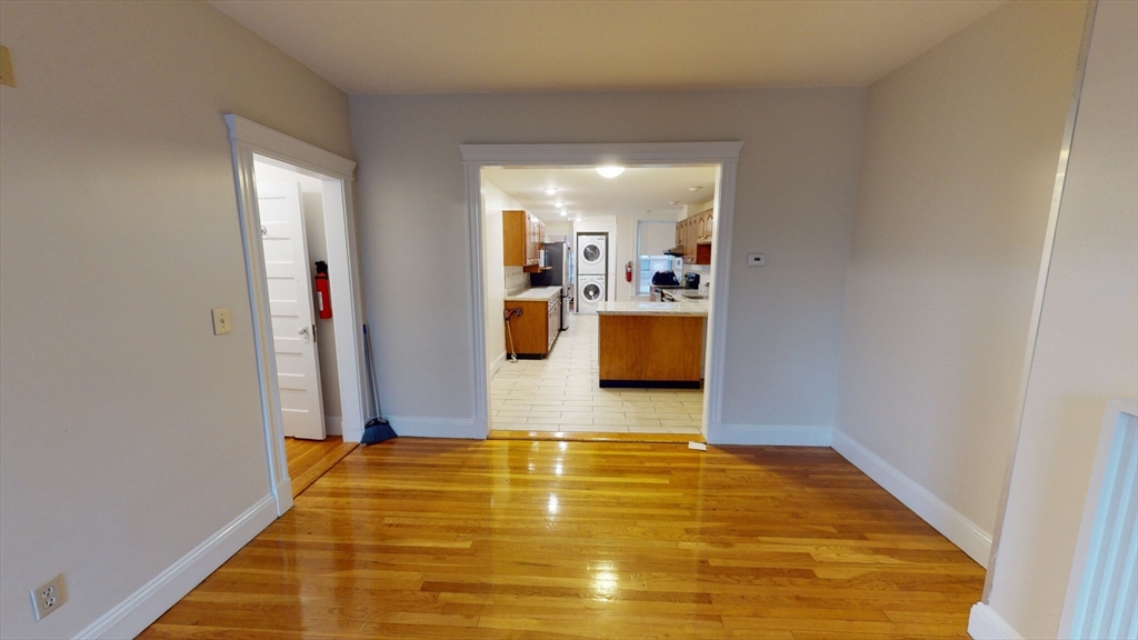 1906 Beacon, Brookline