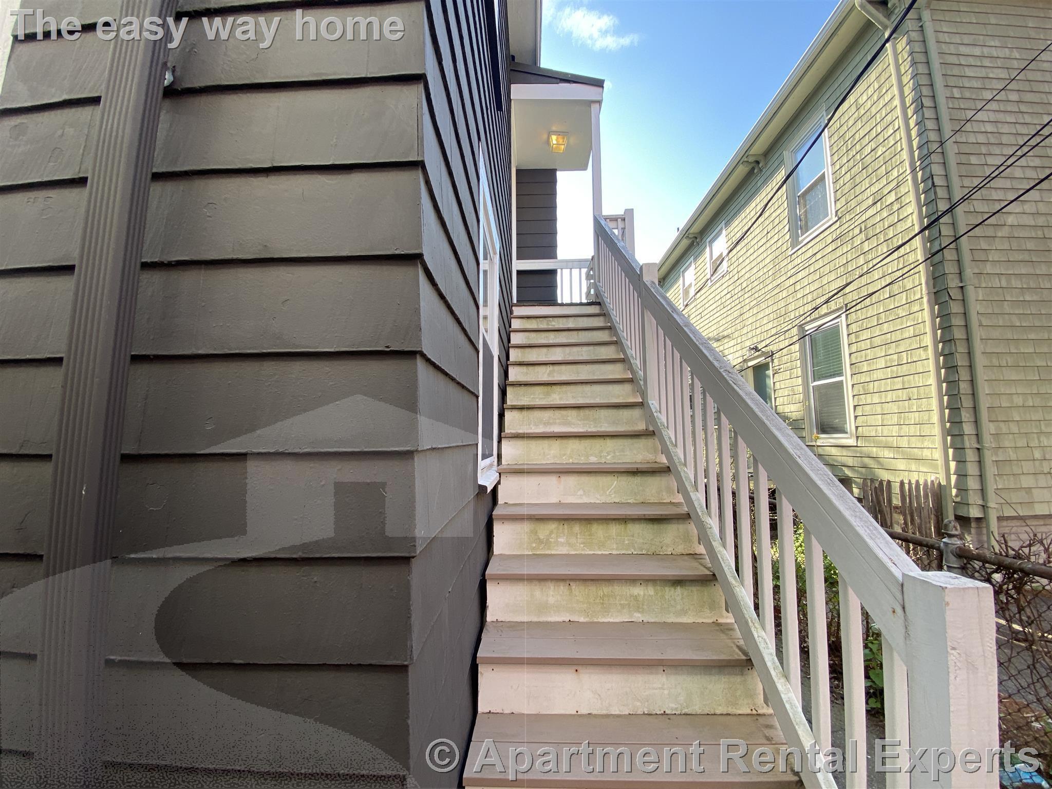 124 Pine St, Central Square