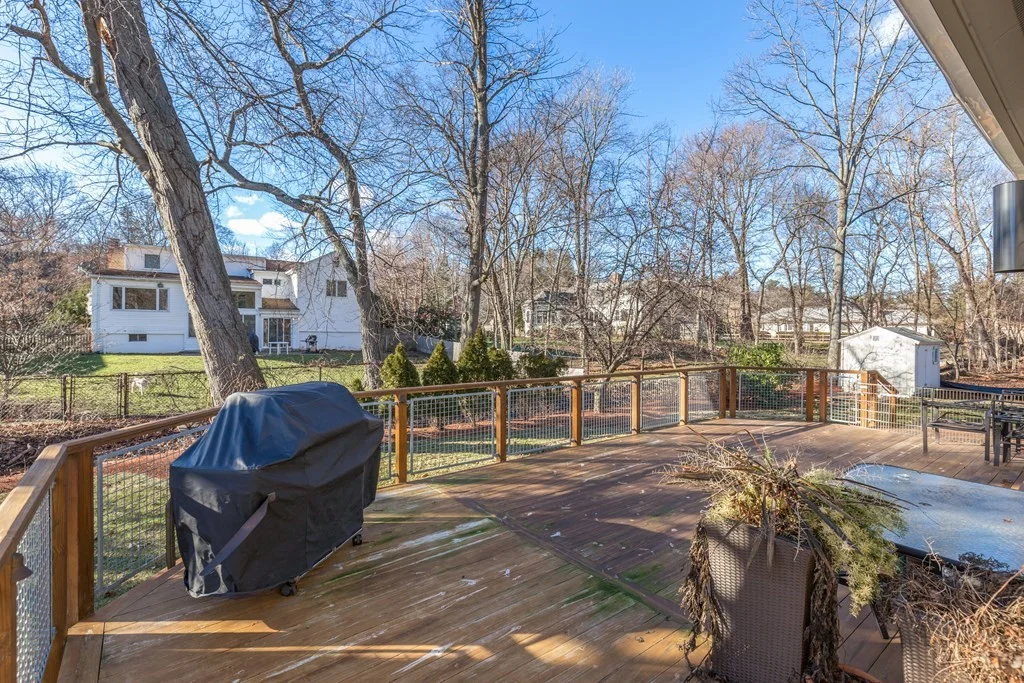 11 Beethoven Ave, Waban