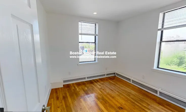 44A Joy St, Beacon Hill
