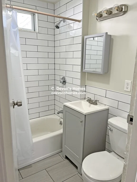 35 Burchstead Pl, Lynn