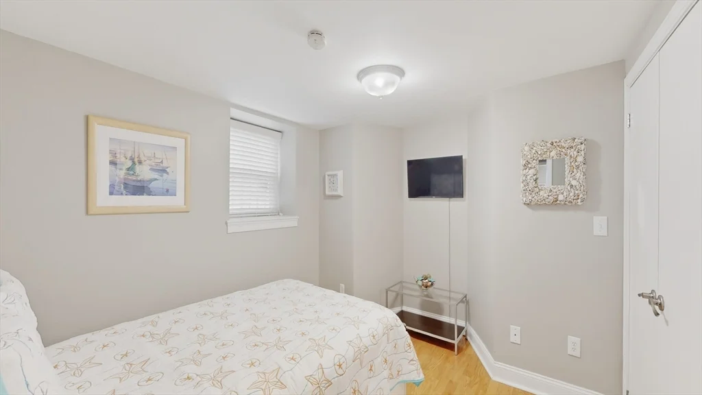 130 G St, South Boston