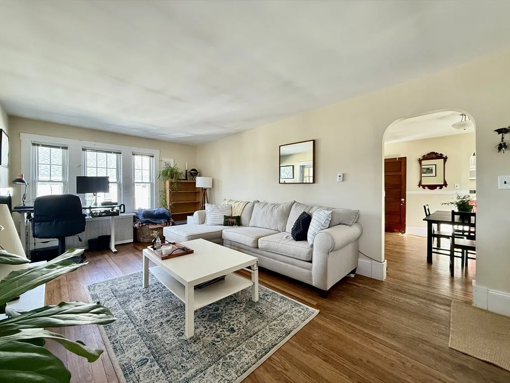 32 Quincy St, Watertown