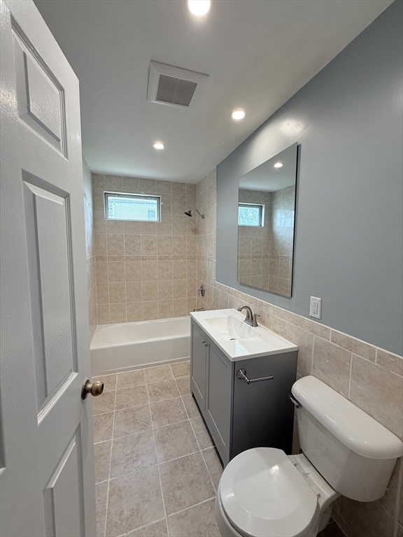 33 Lithgow, Dorchester