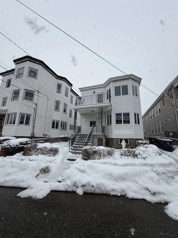 106 Malden St, Everett