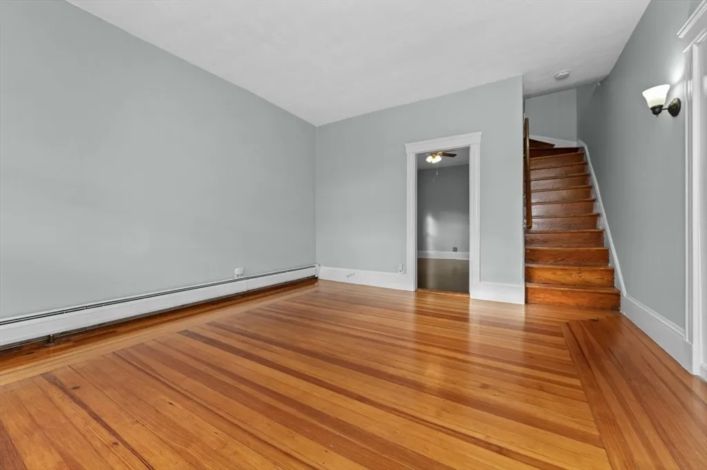 537 Park Ave, Revere