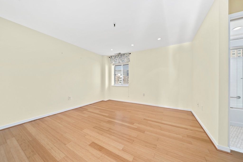 4 Canal Park, East Cambridge