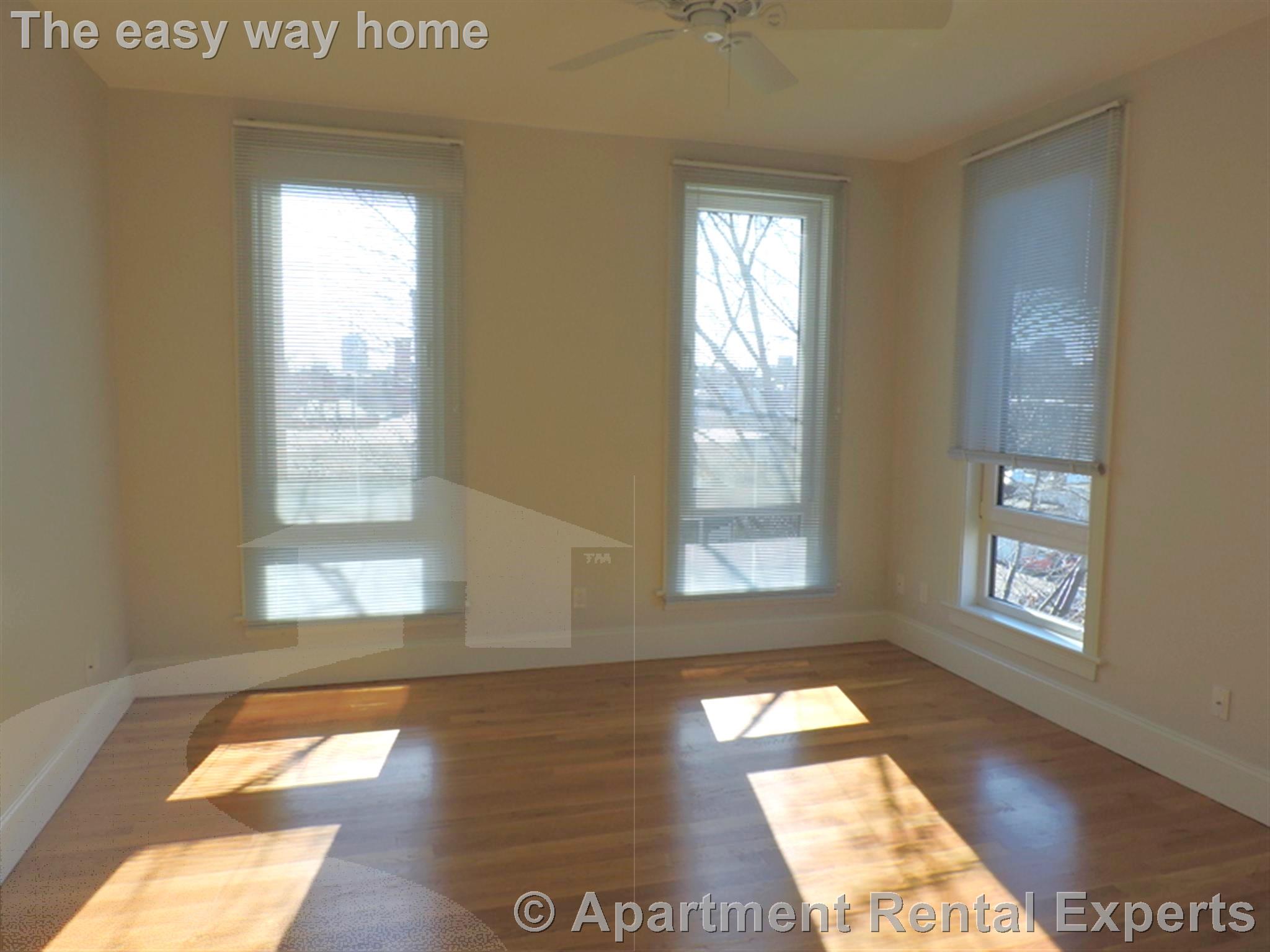 168 Hampshire, Central Square