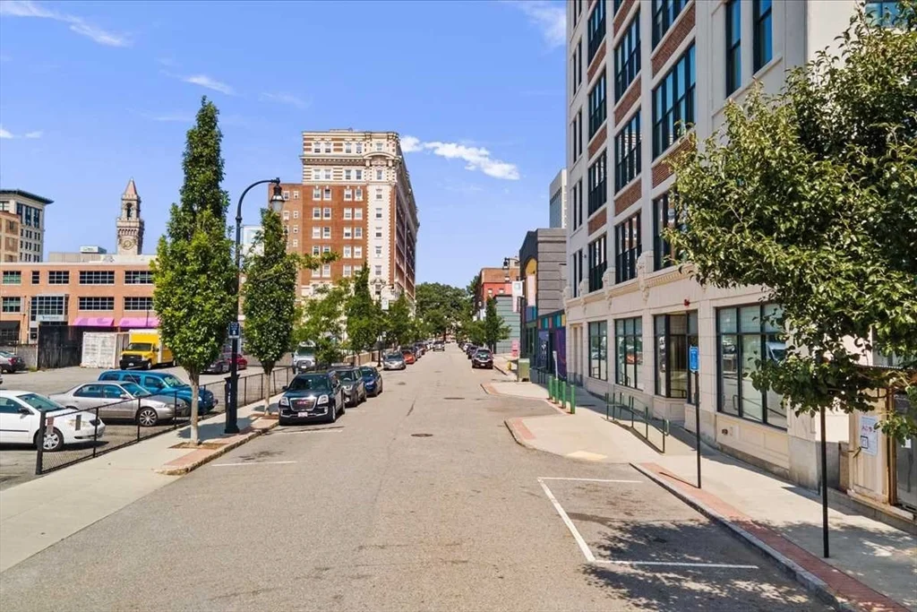 70 Southbridge St,, Worcester