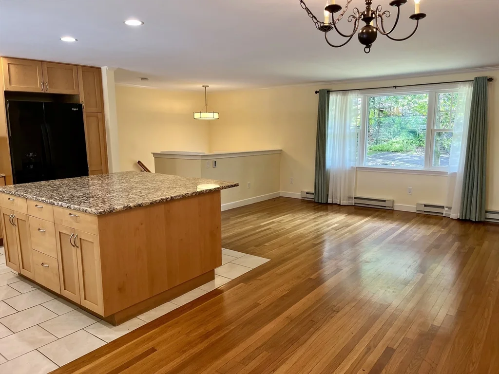 70 Beach St, Foxboro