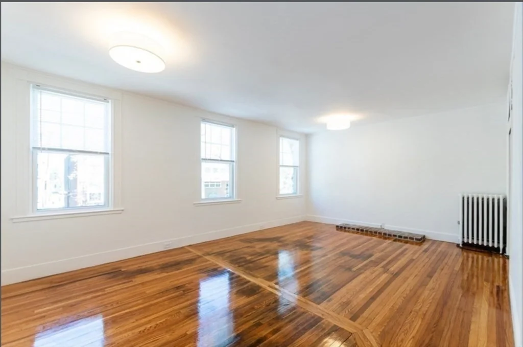 859 E Broadway, South Boston