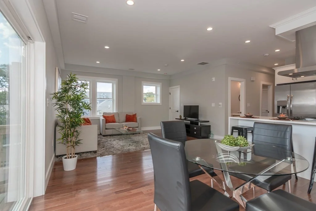 71 Savin St, West Roxbury