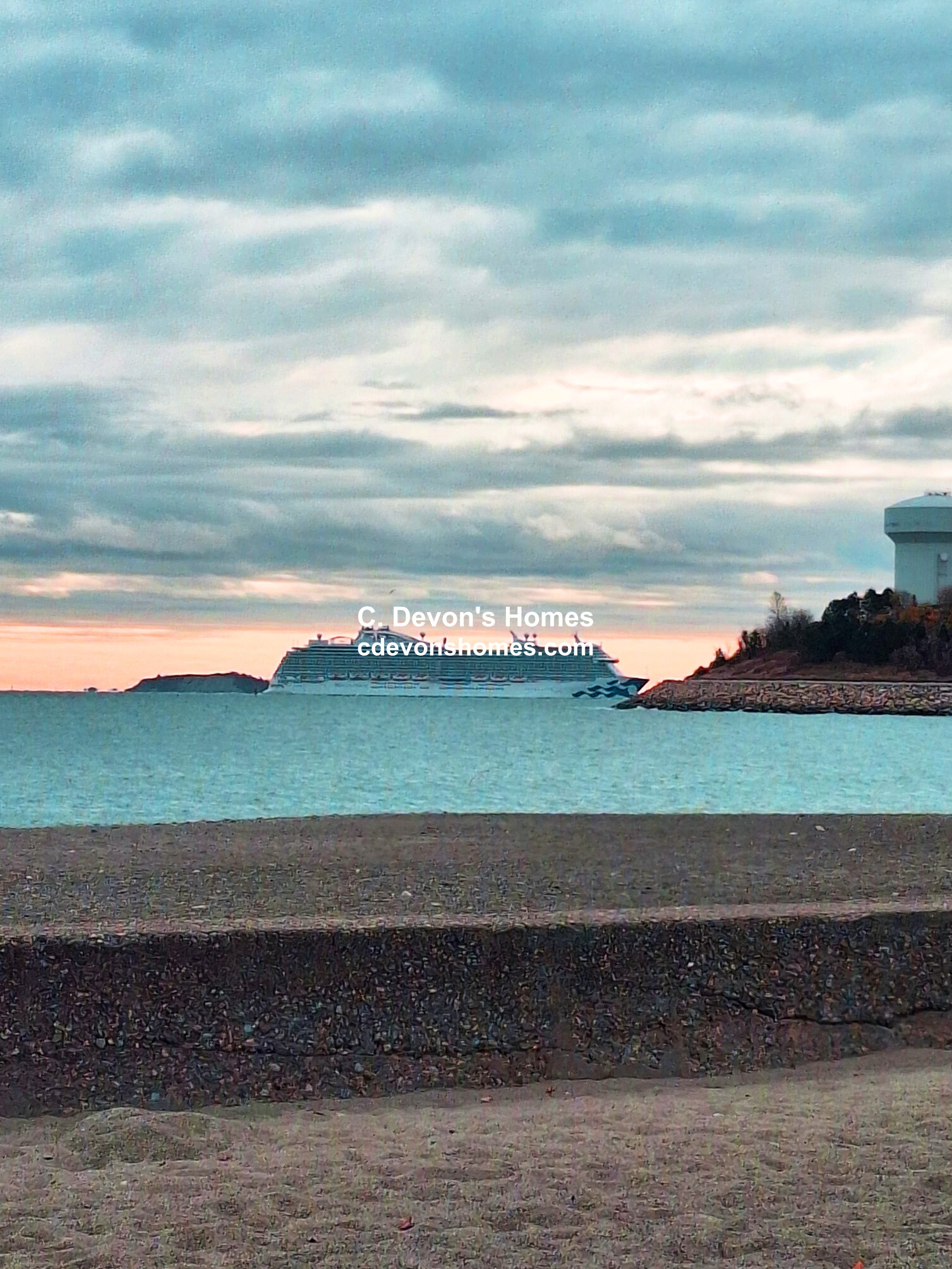 953 Shirley St, Winthrop