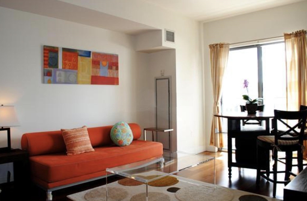 17 Otis St, East Cambridge