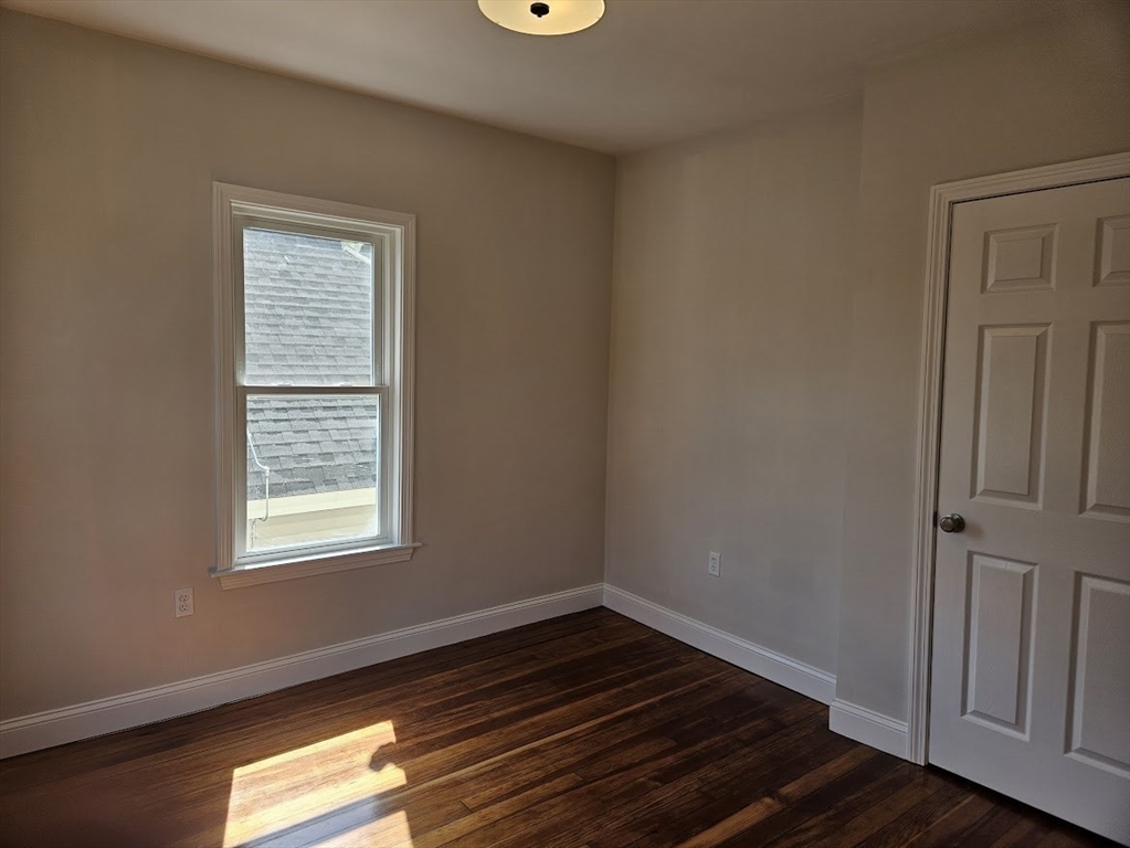 293 School St, Stoughton