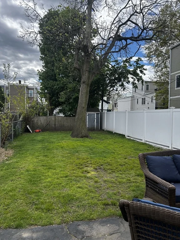 805 E Fifth St, South Boston