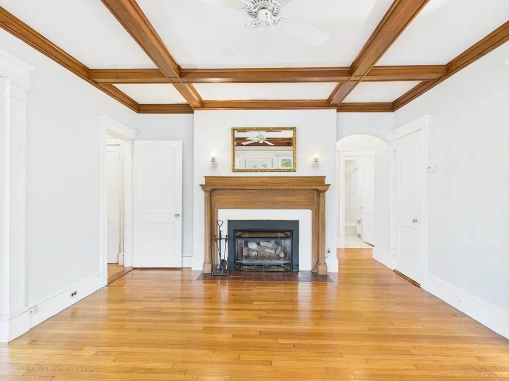 1120 Centre St, Newton Center