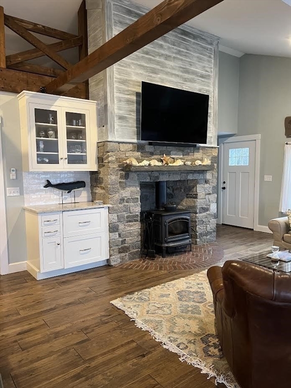 37 River Rd, Little Neck