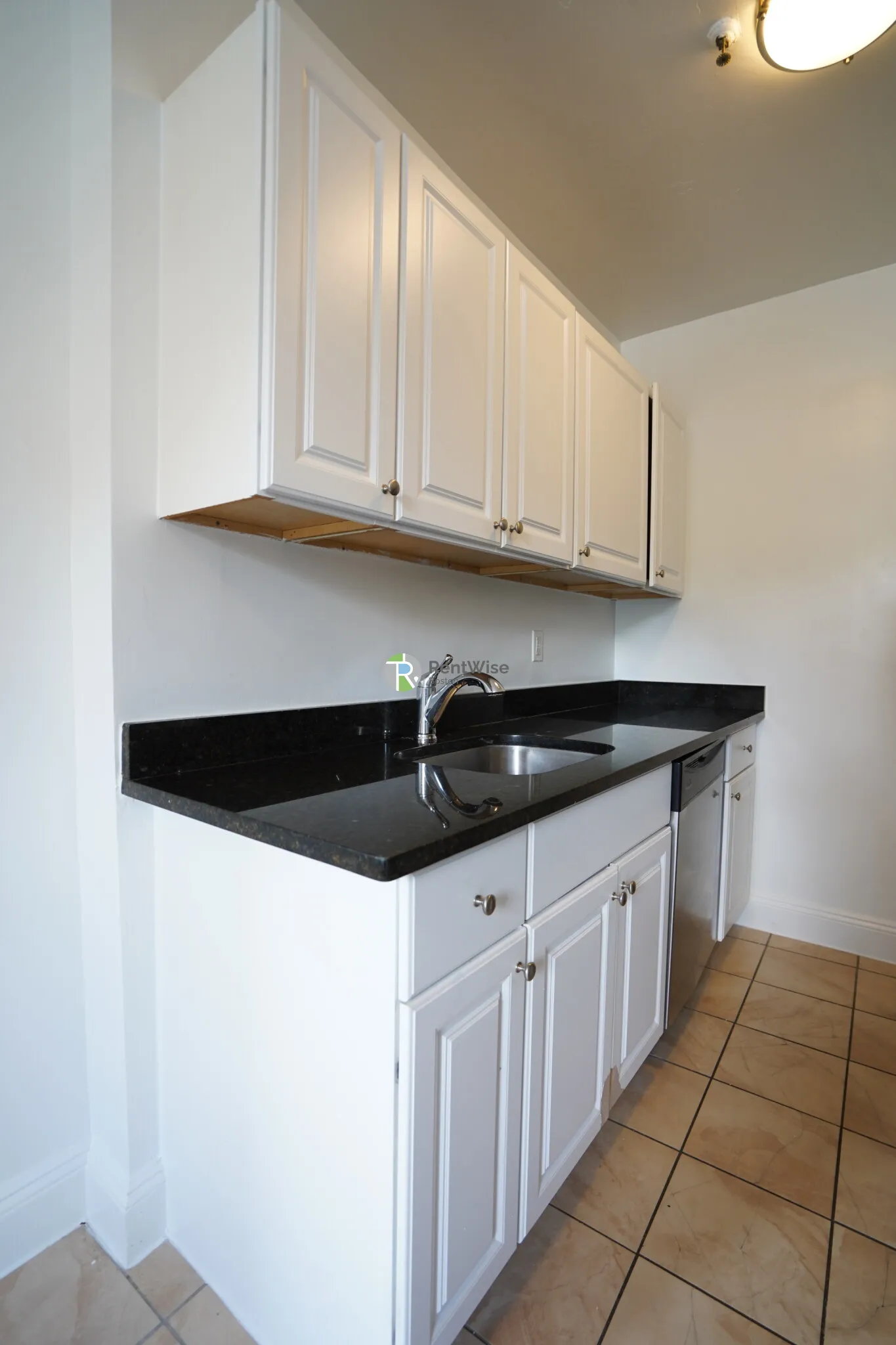 1848 Commonwealth Ave, Brighton