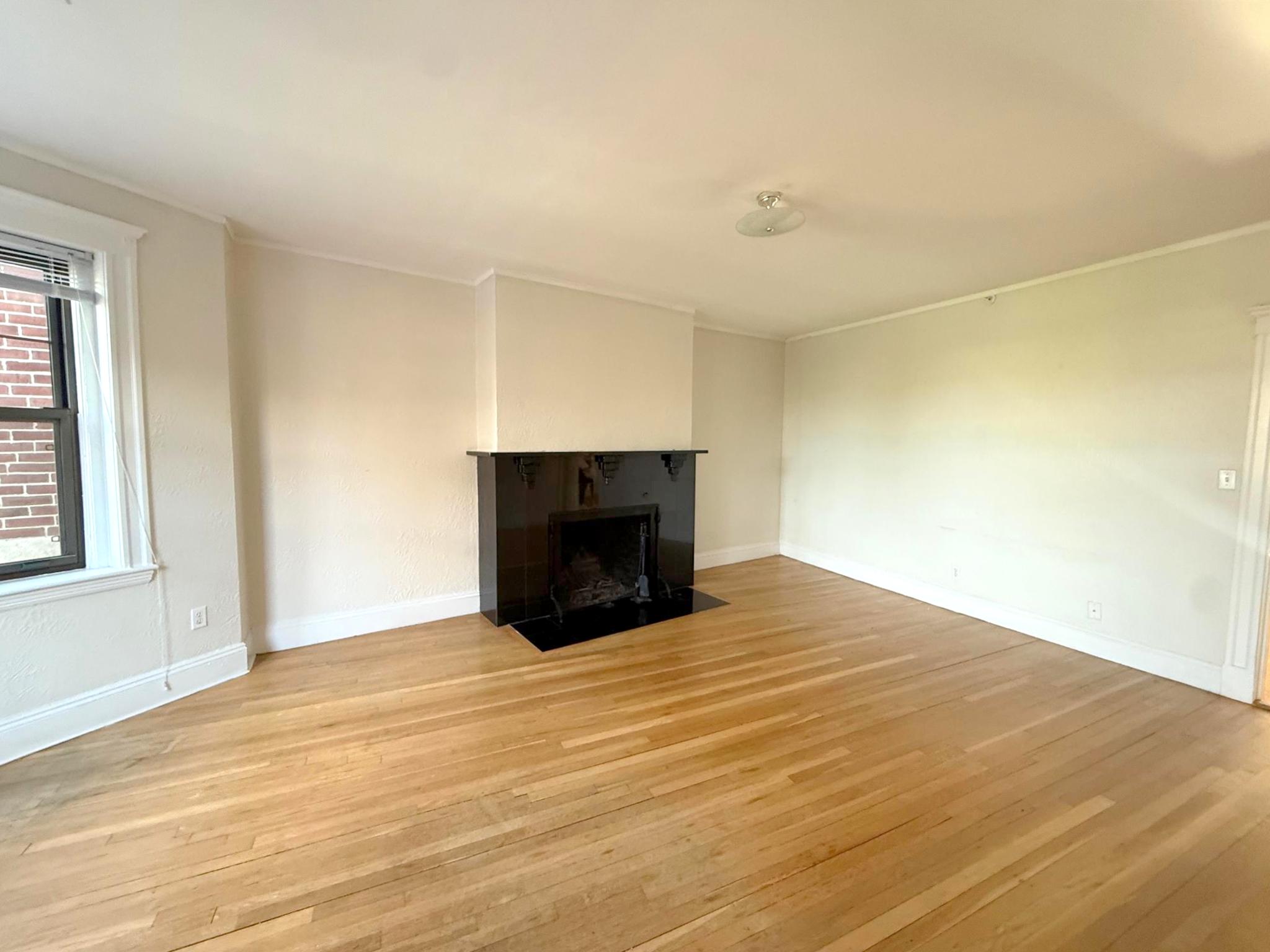 1558 Massachusetts Ave, Neighborhood Nine