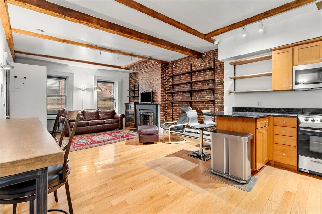 8 Moon St, North End