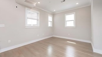 2 Rossmore Rd, Jamaica Plain