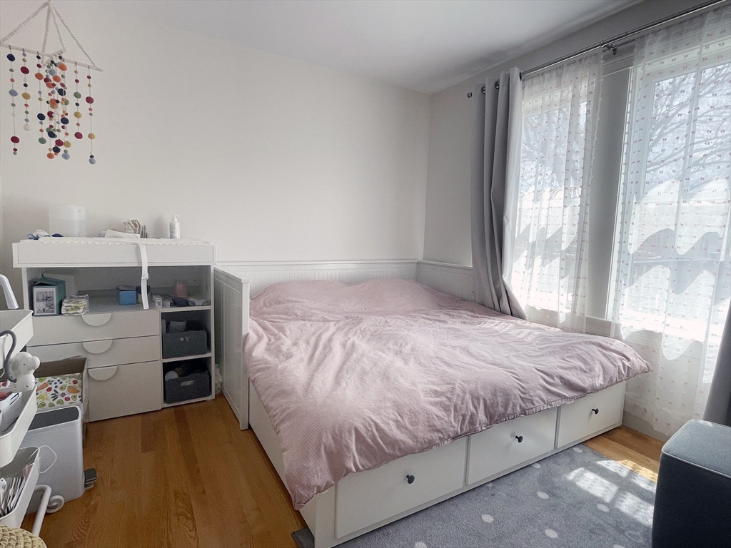 72 Holland, Winchester