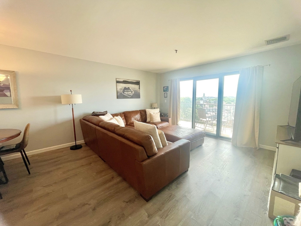 500 Washington, Quincy