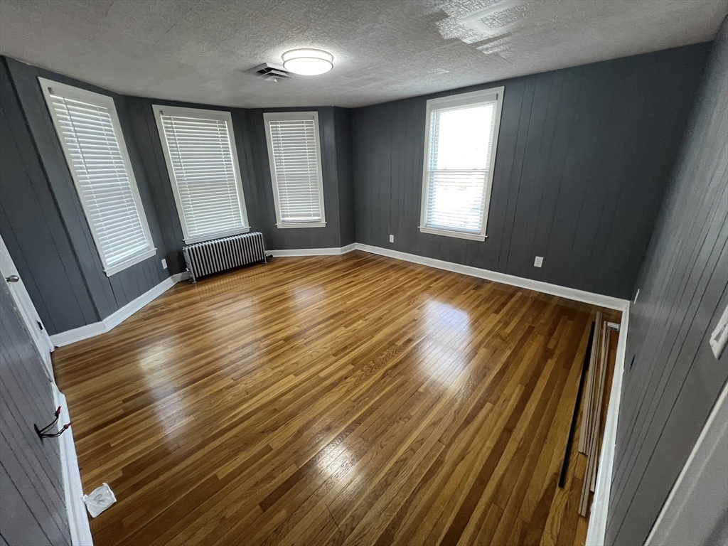 71 Thatcher St, Brockton